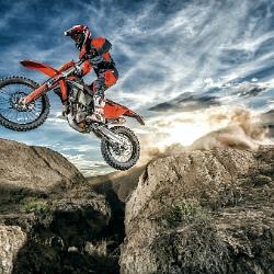 350 EXC-F MY 2017 Action 08